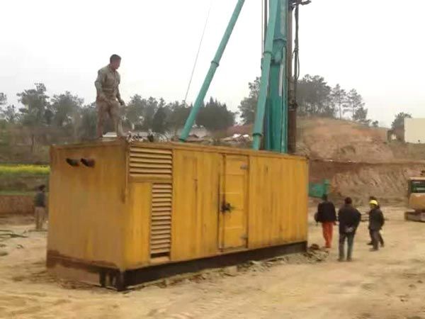 鸡西如何判断水冷式机油散热器密封件是否需要更换？